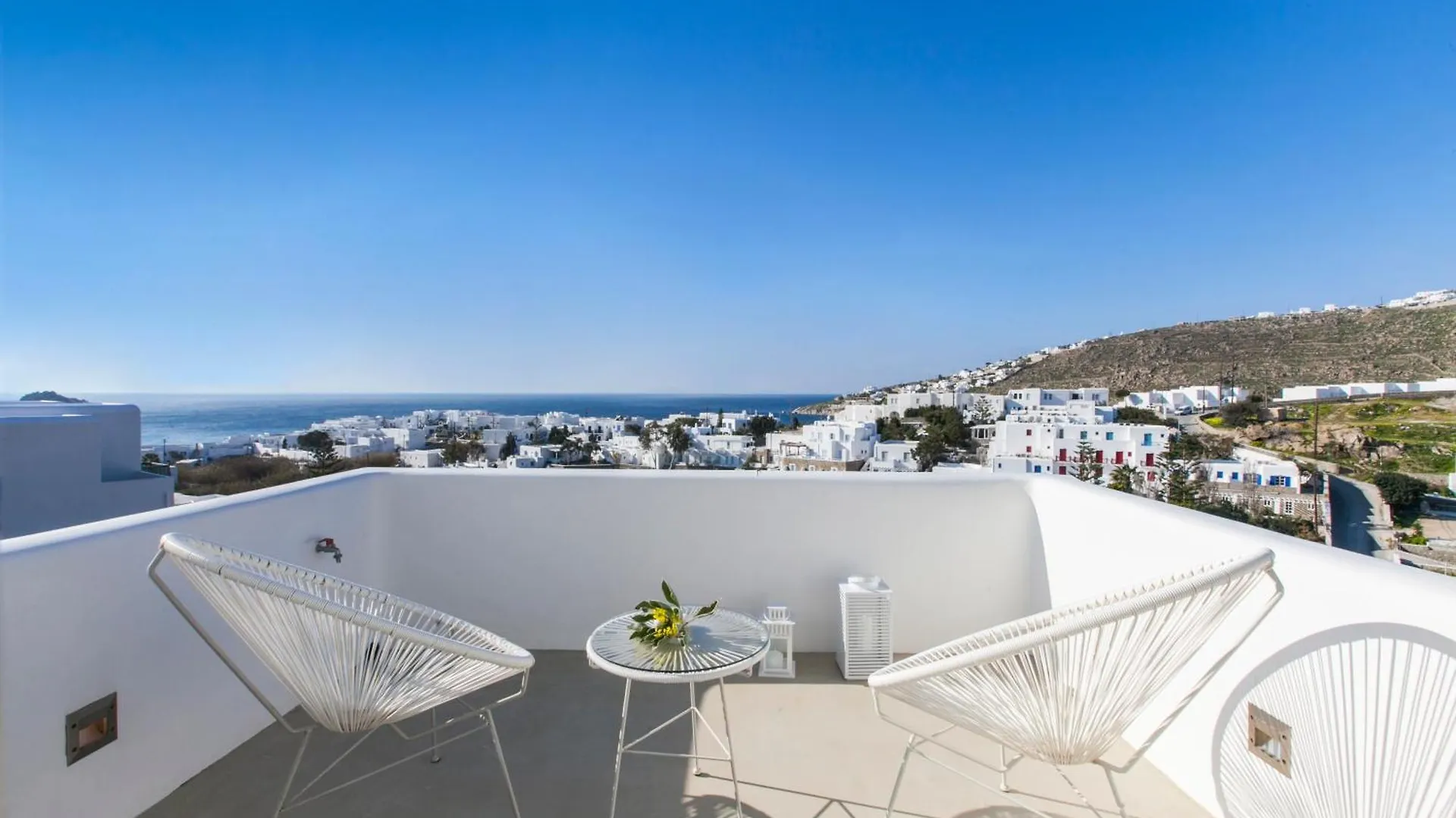 Breathtaking 6 Bed In Platis Gialos